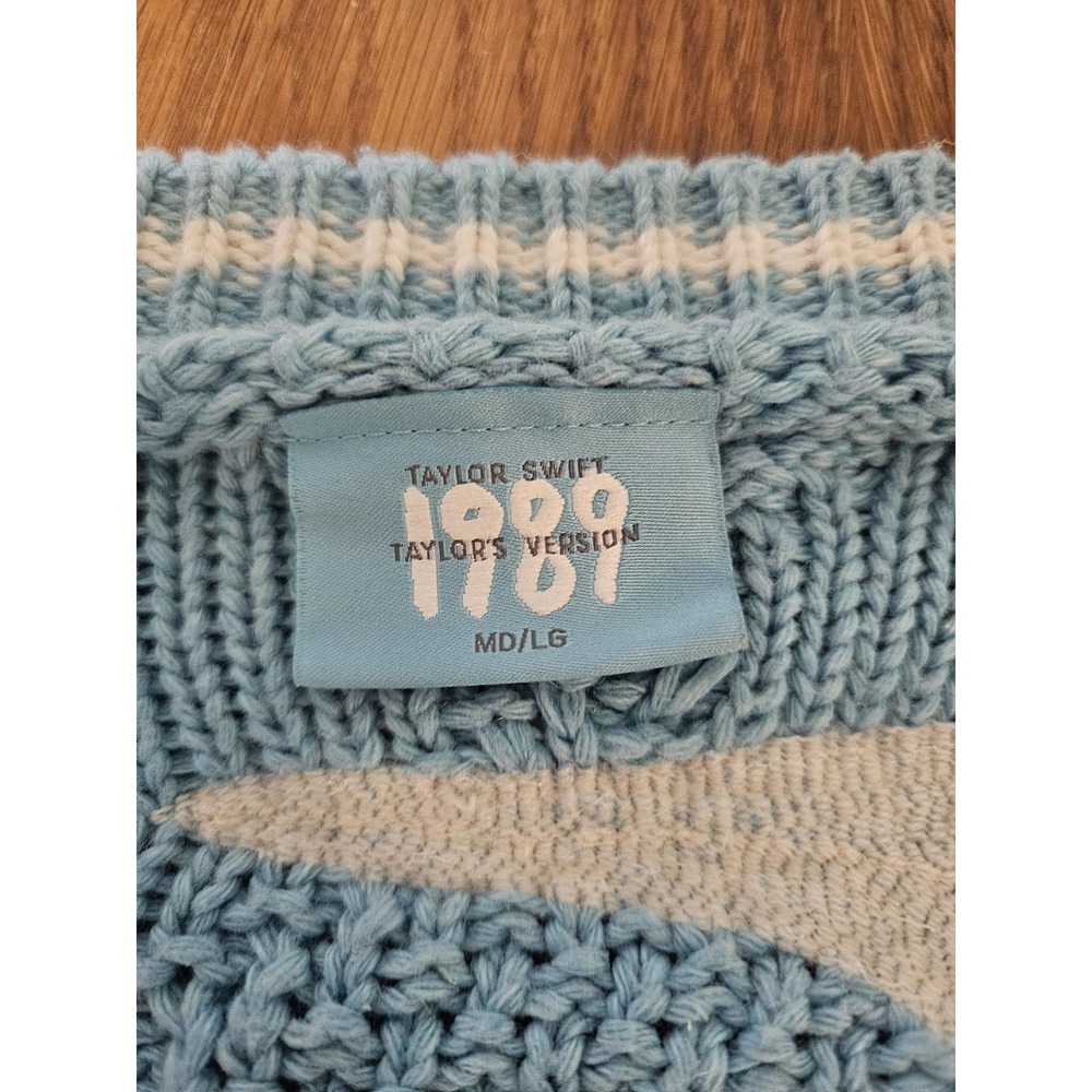 Taylor Swift Sweater Womens MD/LG Blue 1989 Taylor's Version Cable Bird Cardigan - Picture 7 of 8